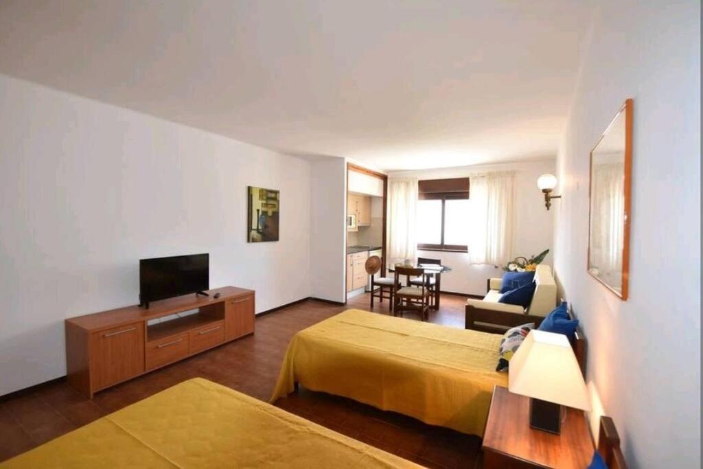 Apartamento T0 - Praia Maria Luisa Apartment